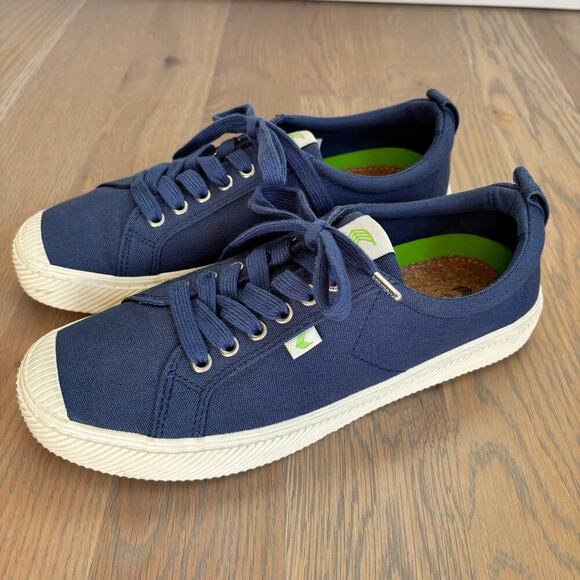 Cariuma Shoes - Cariuma Oca Low Shadow Sneakers Blue Canvas Organic Cotton Mens 9 Womens 10.5
